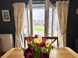 Open Plan Dining/Family Room- click for photo gallery